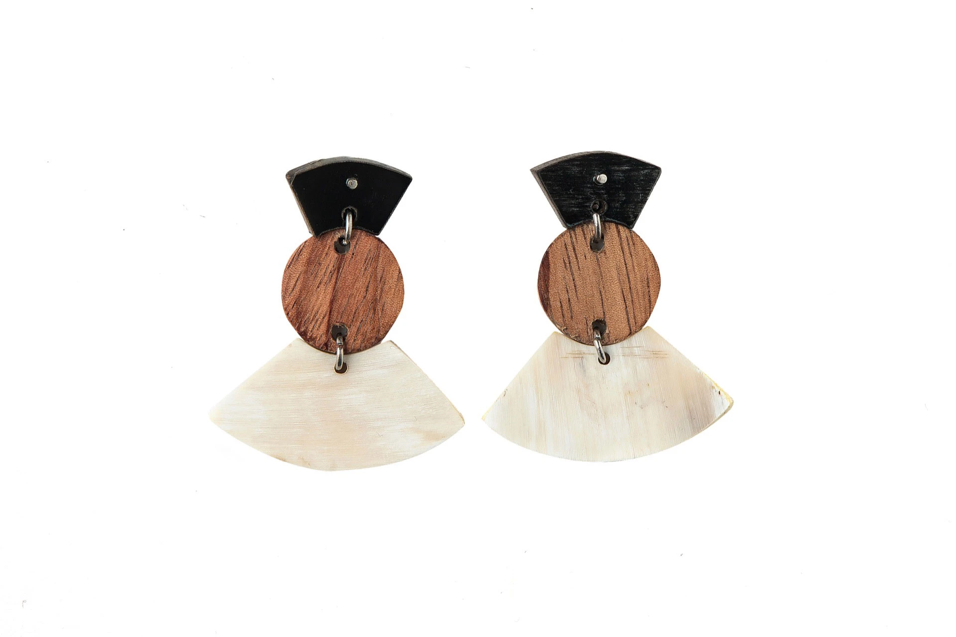 Aros ($ 790, Clara Ibarguren).