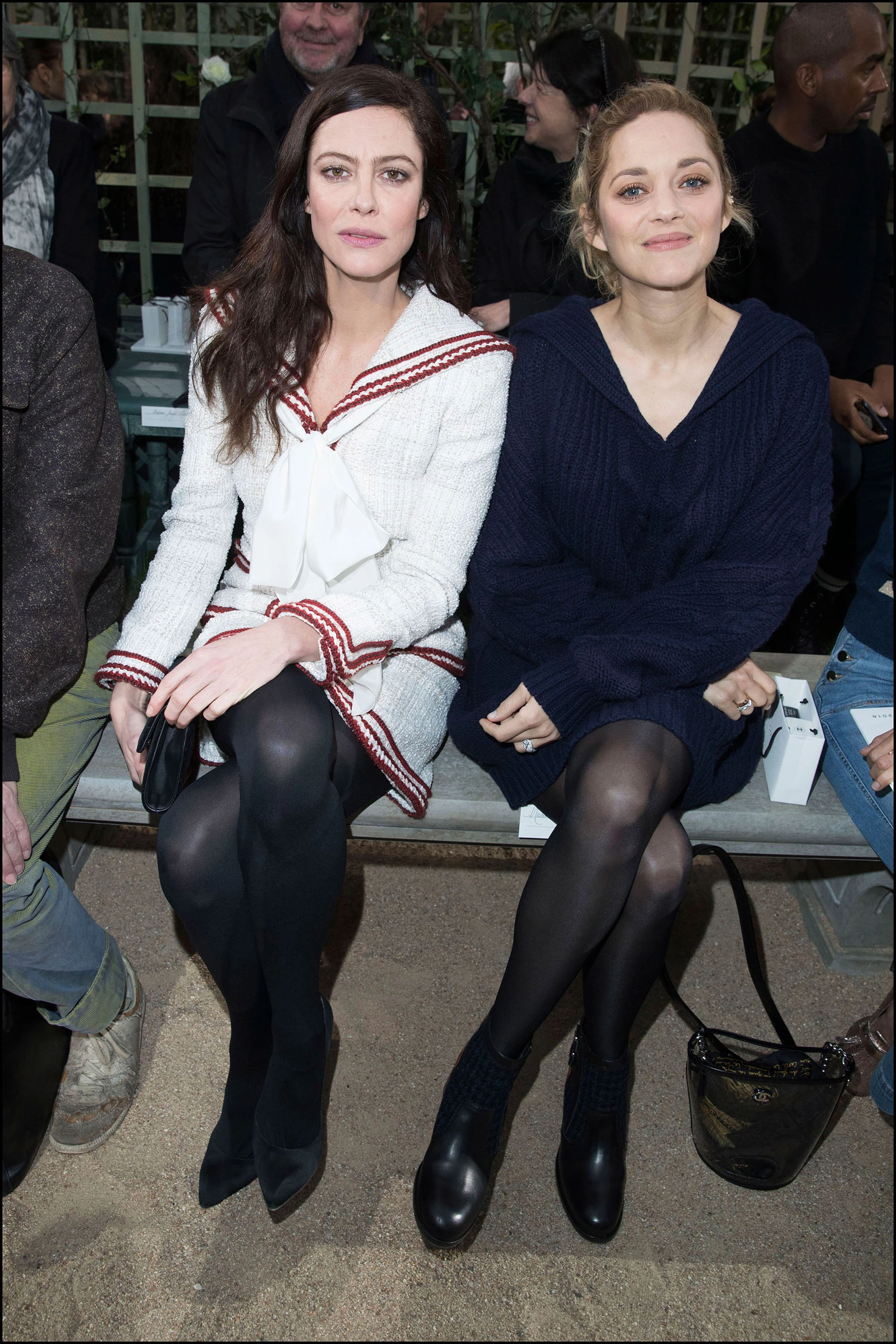 Anna Mouglalis y Marion Cotillard