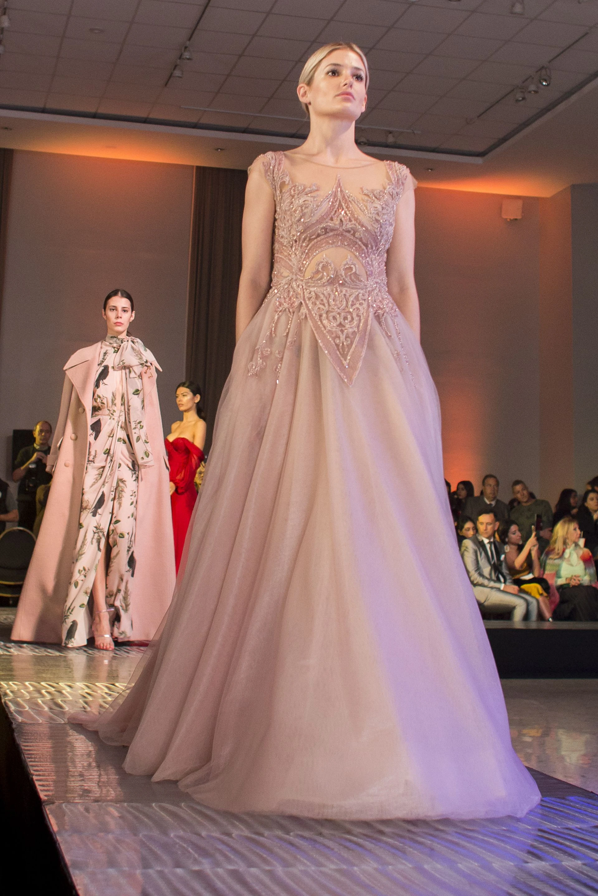 Nude borado con pailletes