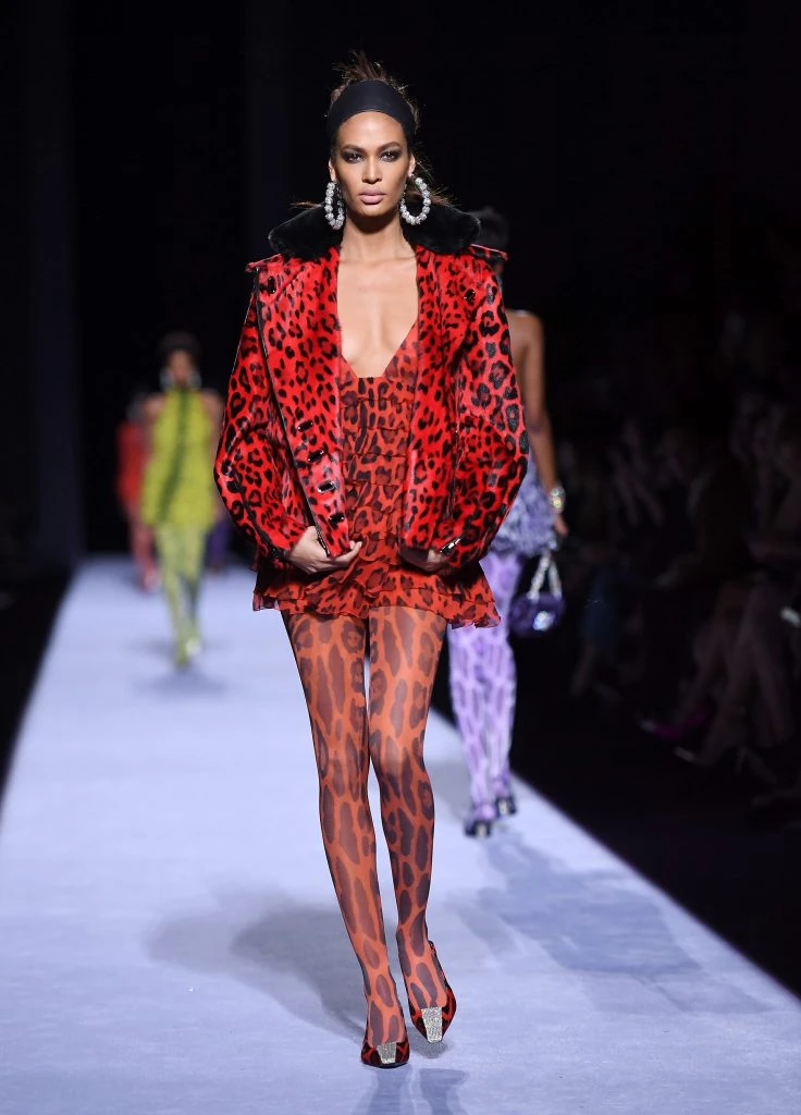 Models walk the runway at the Tom Ford Womenswear FW18 Collection at Park Avenue Armory on February 8, 2018 in New York City. / AFP PHOTO / ANGELA WEISS