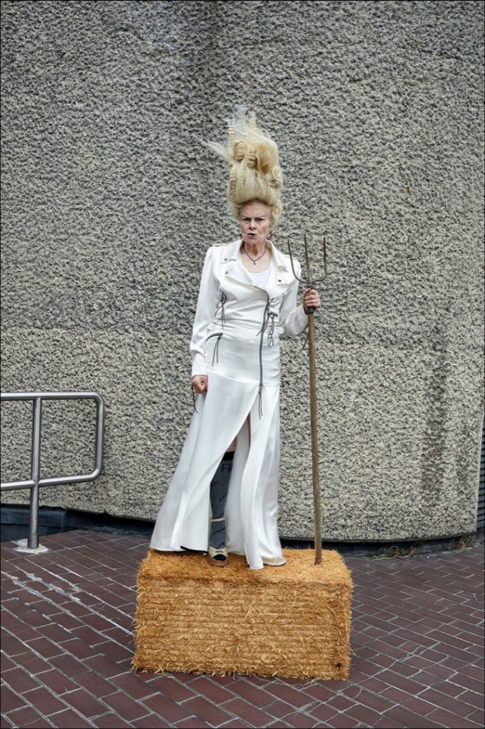 Vivienne Westwood fashion, glam & rock Revista Para Ti
