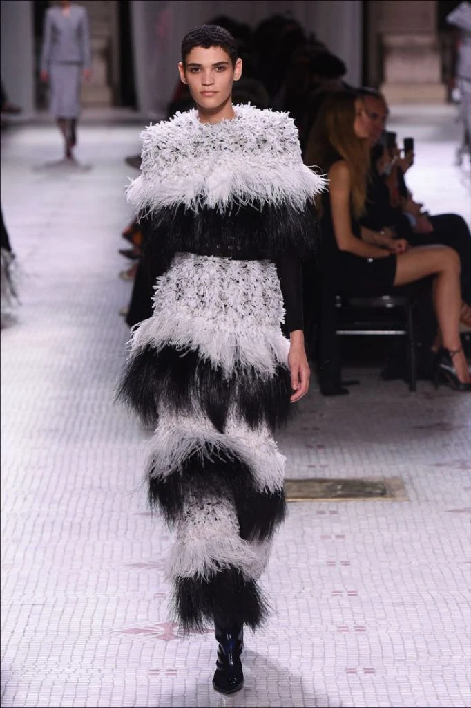 DESFILE GIVENCHY PARIS ALTA COSTURA FOTONOTICIAS