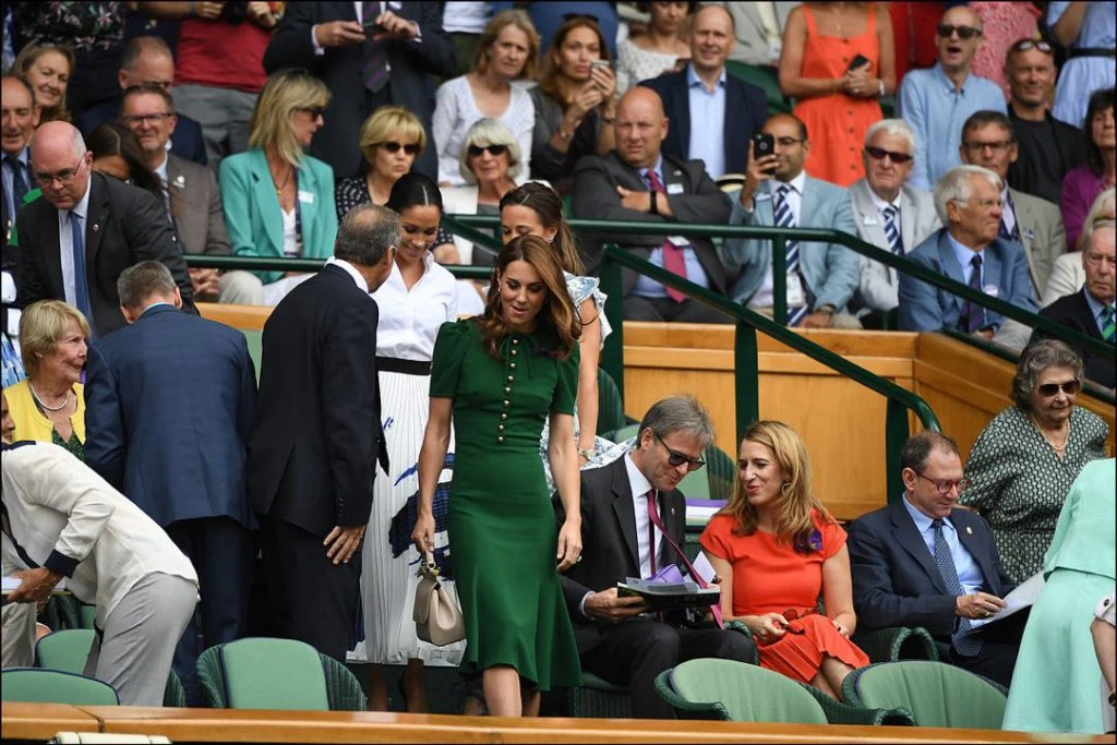 Meghan y Kate en Wimbledon. Foto: Instagram.