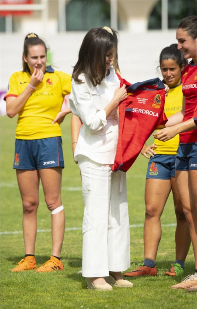 VESTIDO SANDALIAS LETIZIA ESPAÑA FOTONOTICIAS RUGBY