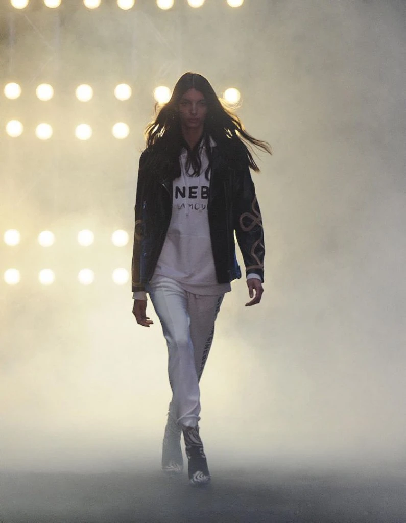 DESFILE GINEBRA BAF SS20 JULIO RUIZ