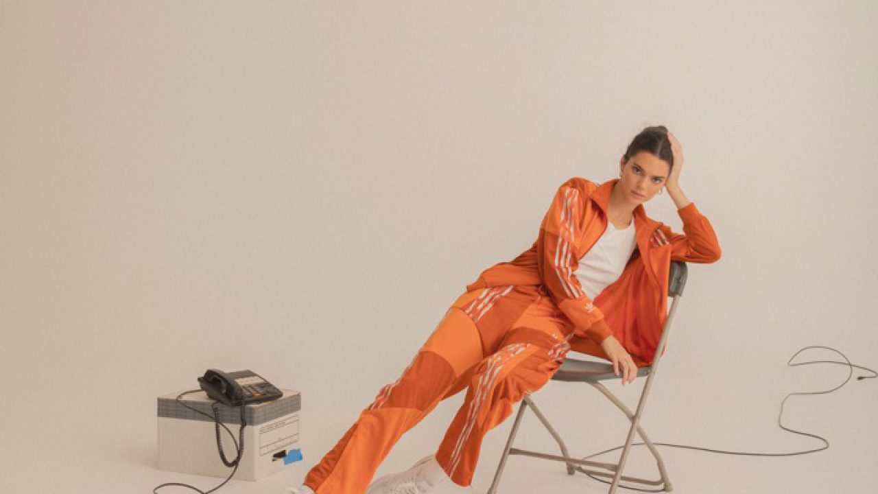 collar donde quiera Compuesto El espíritu workwear de Kendall Jenner en la campaña de Daniëlle Cathari x  adidas Originals – Revista Para Ti