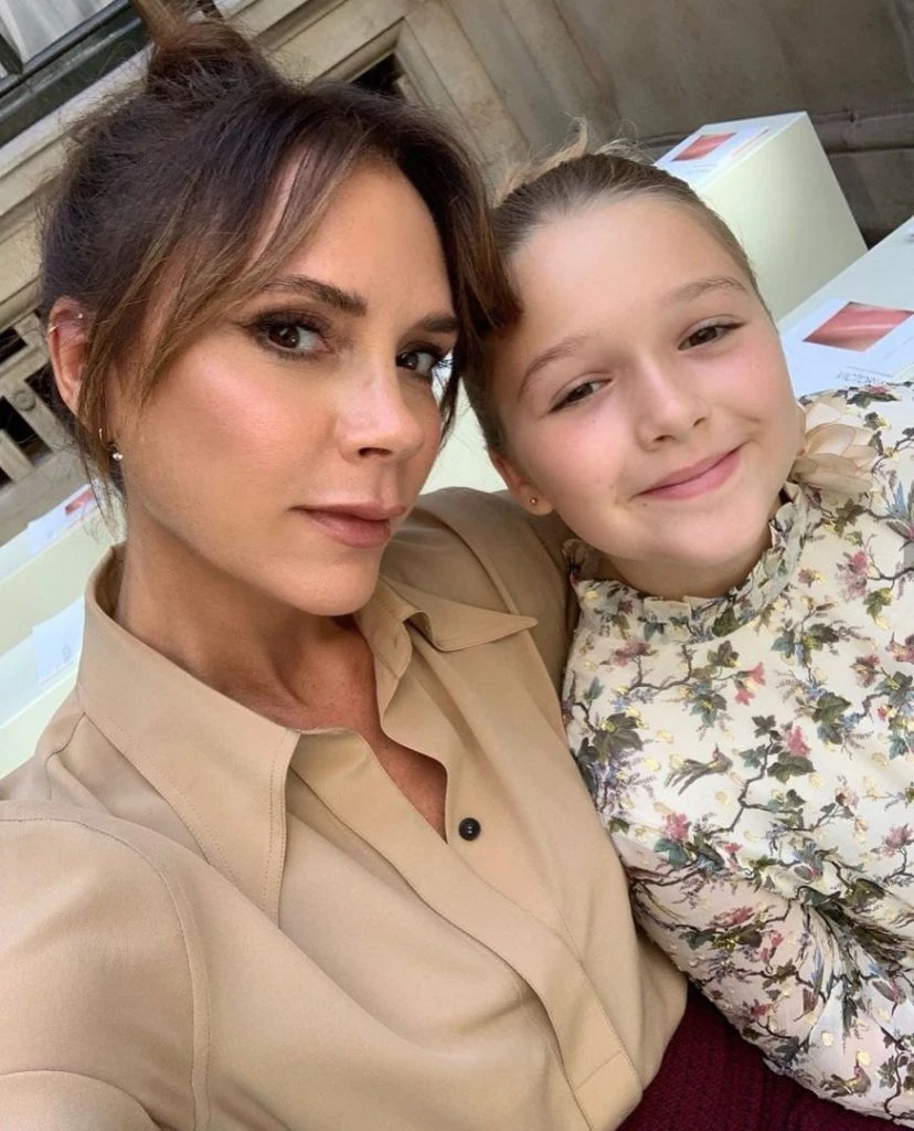 Harper Beckham desfile Victoria Beckham