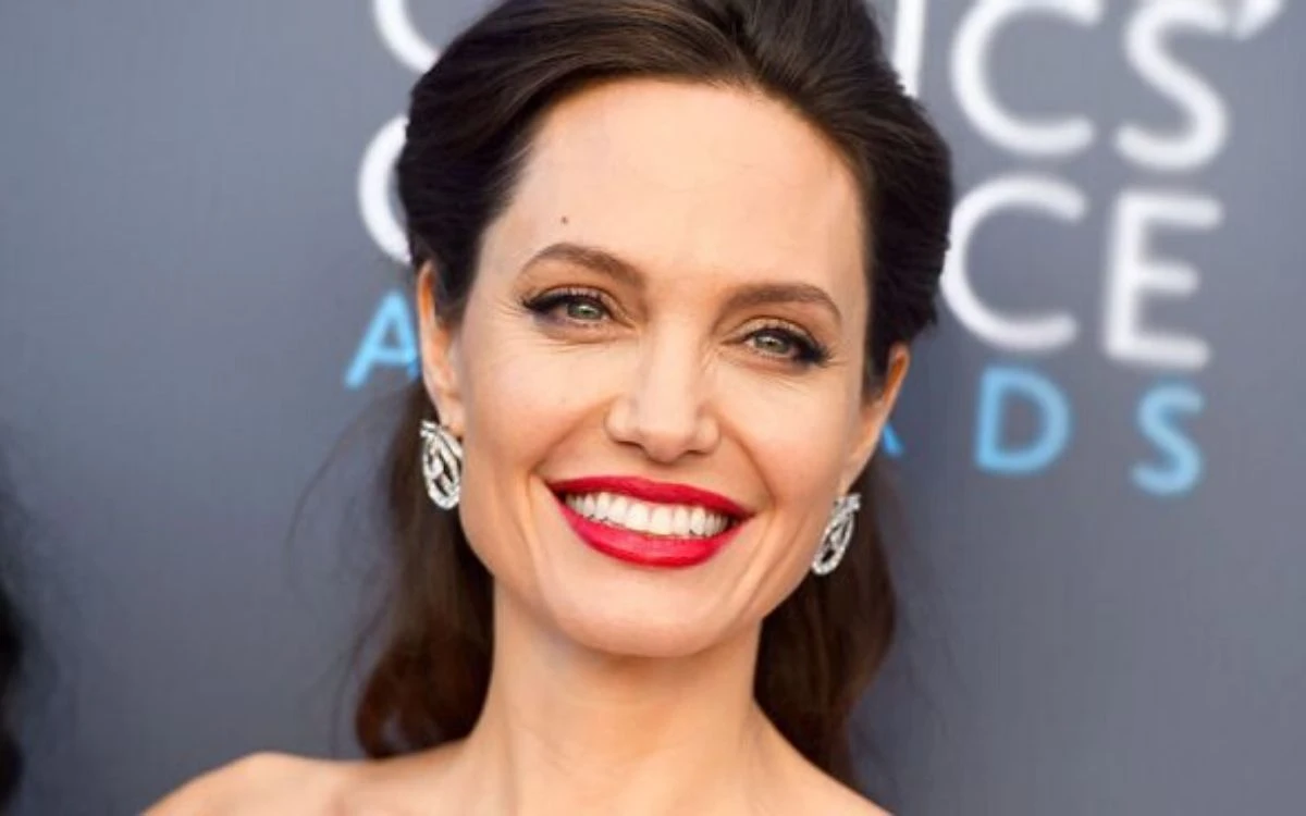 Angelina Jolie
