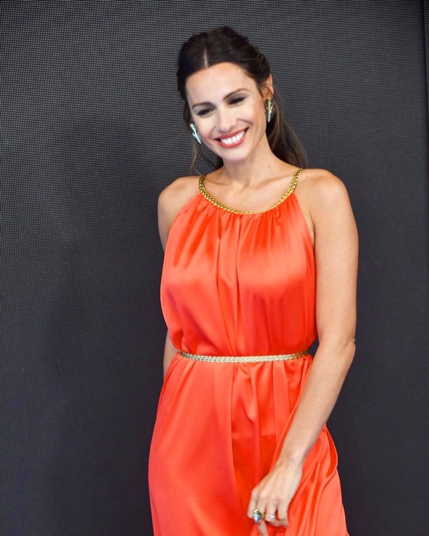 El perfecto look de invitada de boda lo tiene Pampita – Revista Para Ti
