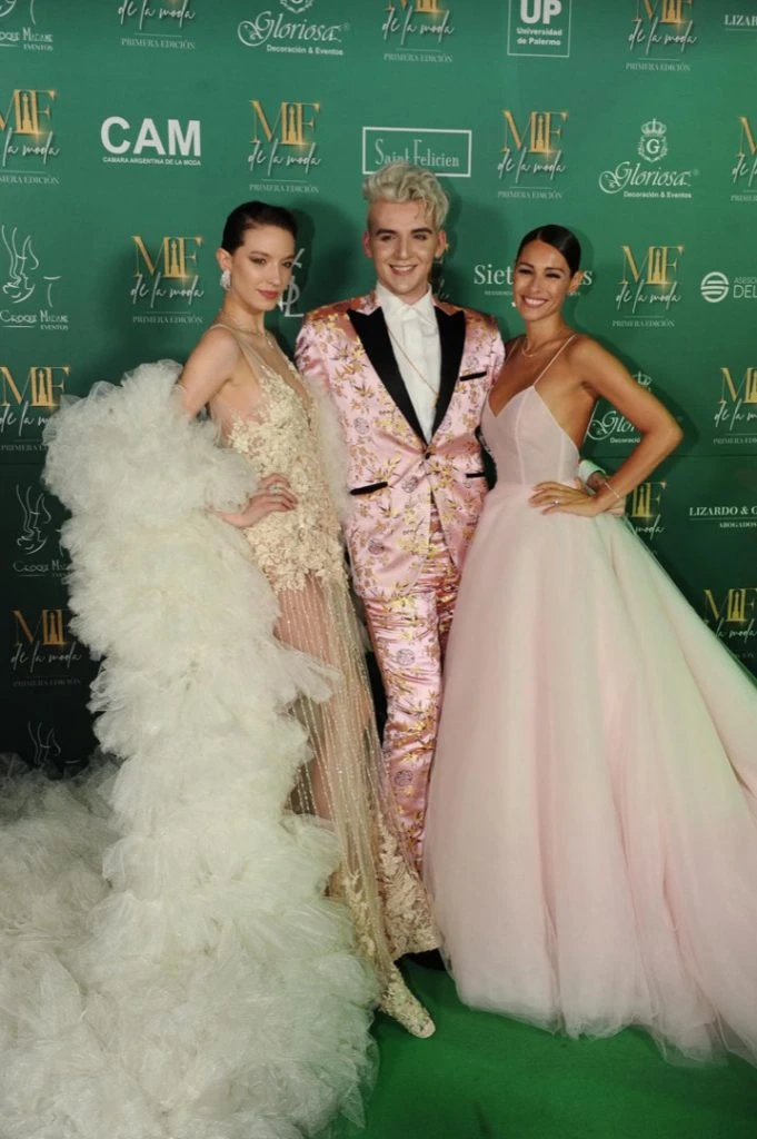 JORGE REY PAMPITA GREEN CARPET MARTIN FIERRO