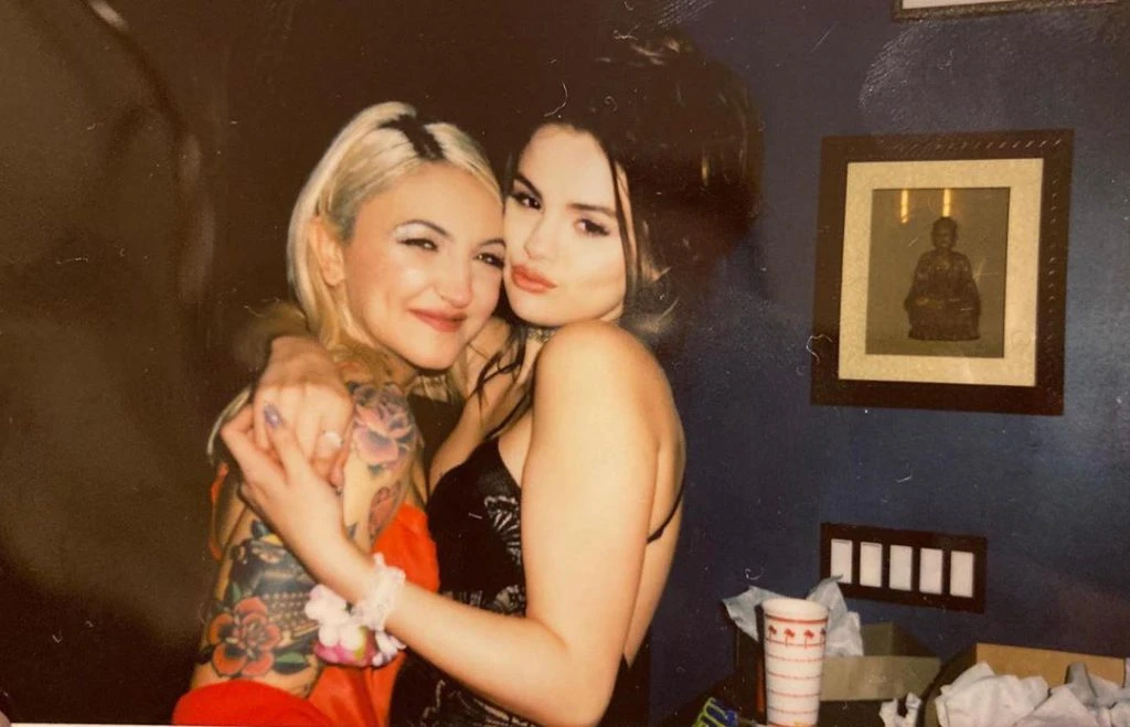Selena Gomez y Julia Michaels 