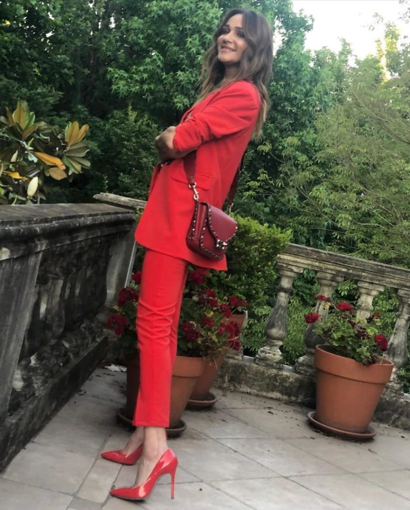 Verónica Lozano con total look rojo premio Los Más Clickeados 2019