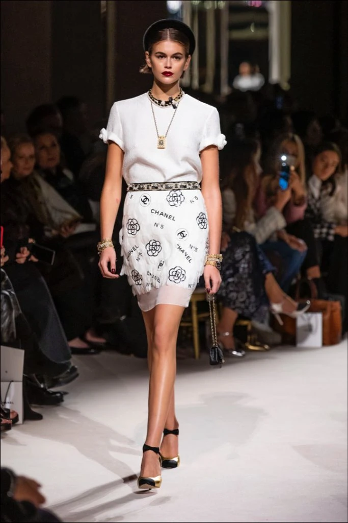 DESFILE CHANEL METIERS ART FASHION