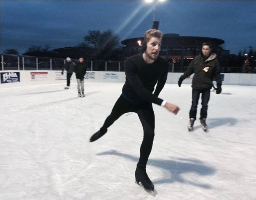 ALEX VINASH DISEÑADOR