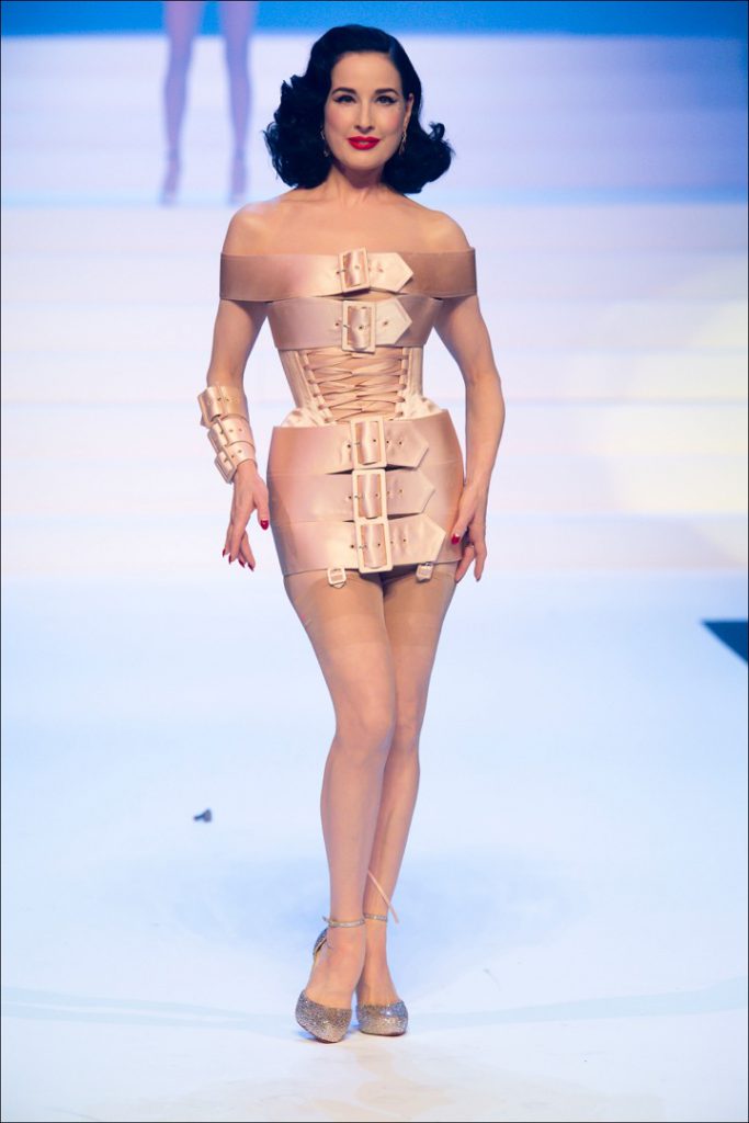 DESFILE JEAN PAUL GAULTIER