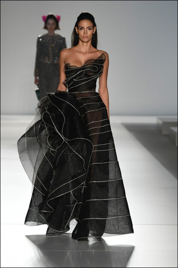 DESFILE RALPH RUSSO 2020