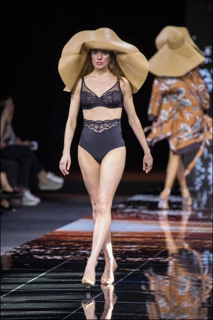 Défilé "Nature" lors du Salon international de la Lingerie à Paris. Le 18 janvier 2020 --- Fashion show "Nature" during the Salon de la Lingerie in Paris. On January 18th 2020