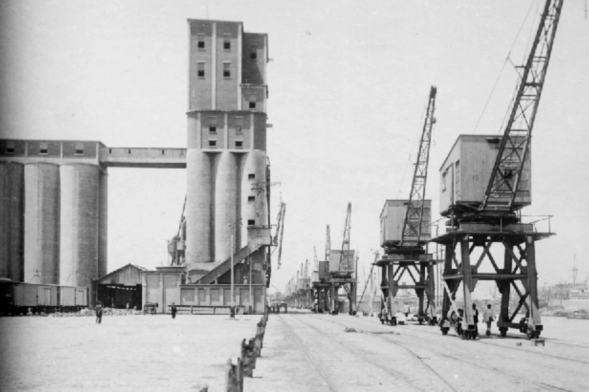 El antiguo puerto de la ciudad.