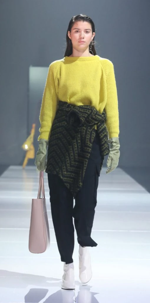 DESFILE MISHKA BAF