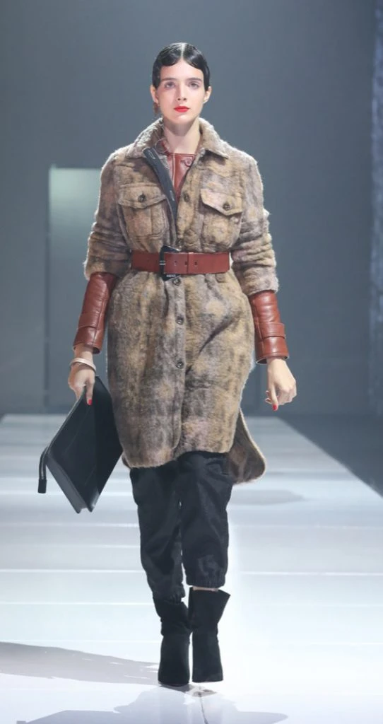 DESFILE MISHKA BAF