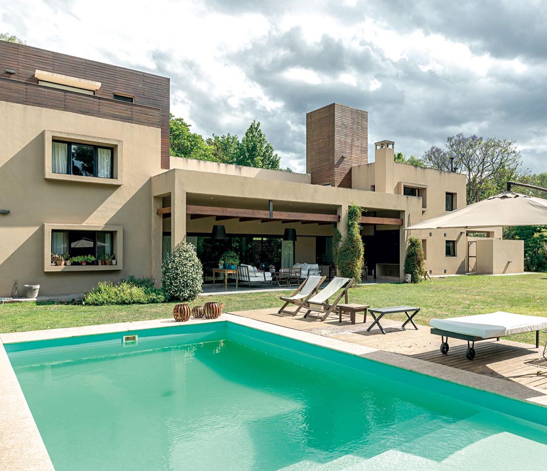 Una casa con pileta, con patios y con todo - Revista Para Ti
