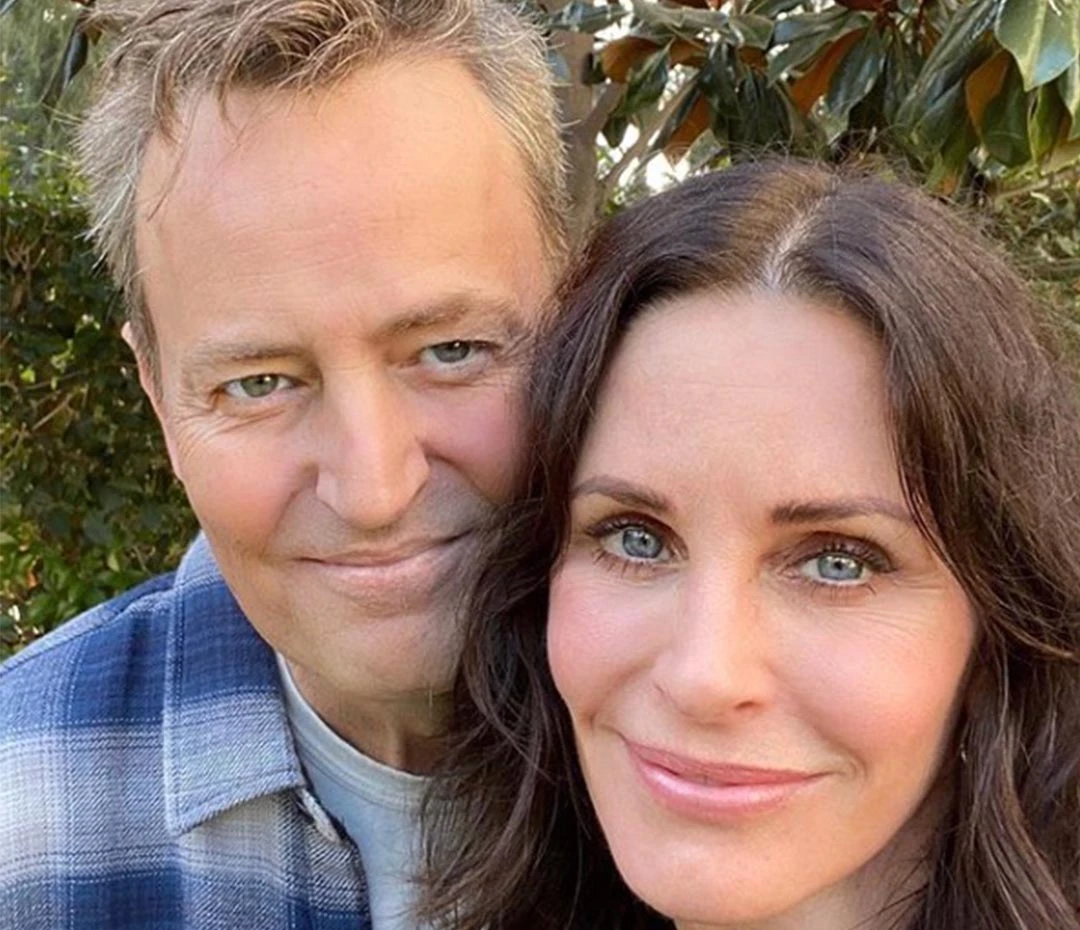 FRIENDS MATTHEW PERRY IG COURTNEY COX