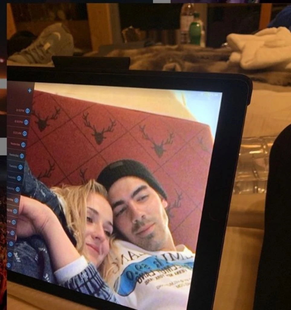 SOPHIE TURNER JOE JONAS
