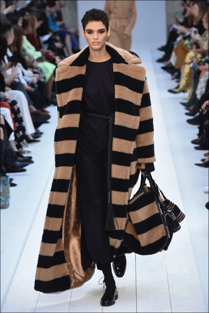 Desfile Max Mara en el Fashion Week de Milán.