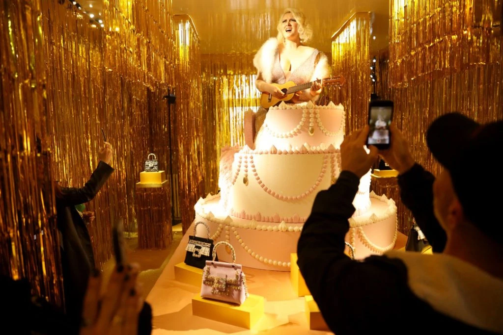 ROGER VIVIER ZAPATOS MUESTRA EN PARIS