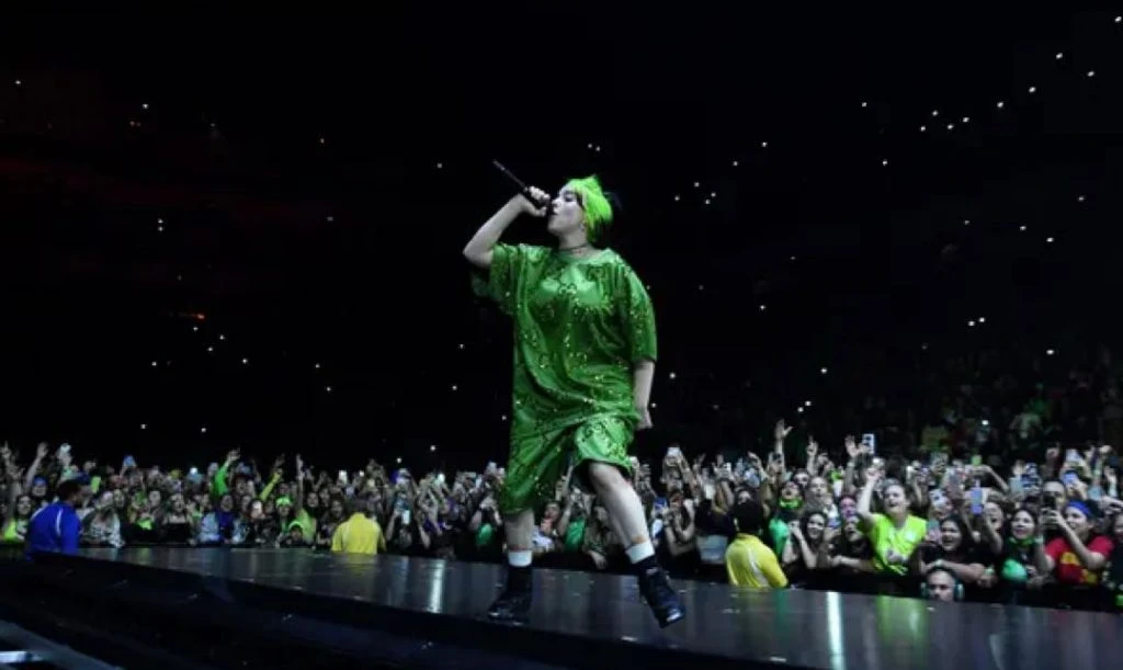 BILLIE EILISH CUERPO