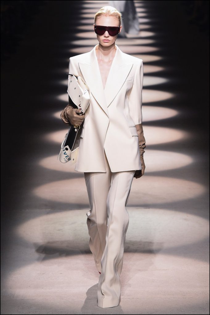 Show "Givenchy" como parte de la Semana de la Moda de París Ropa de mujer Otoño / Invierno 2020/2021 el 1 de marzo de 2020 en París, Francia.