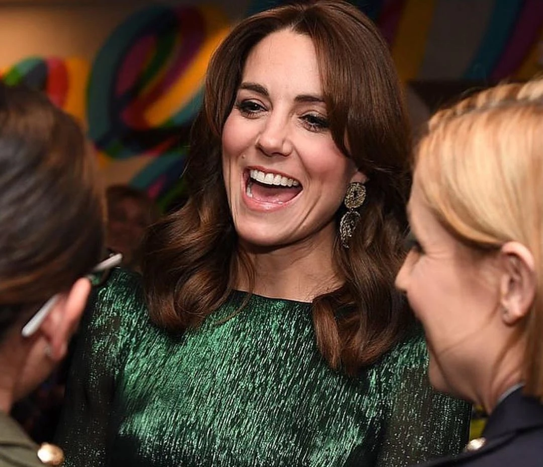 KATE IRLANDA LOOK VERDE