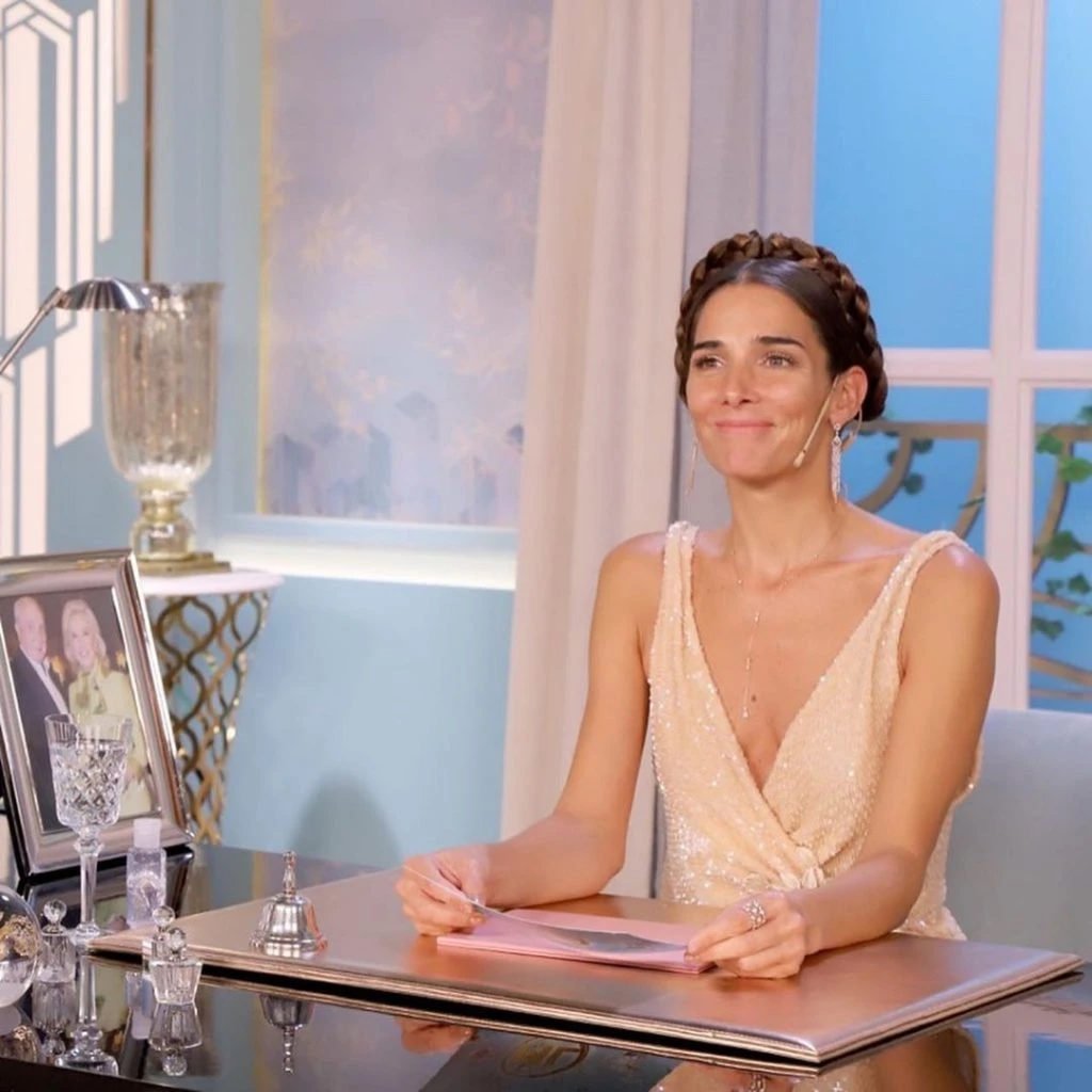 Juana Viale peinada como Princesa Leia