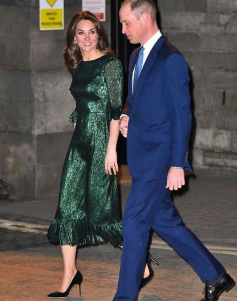 KATE IRLANDA LOOK VERDE