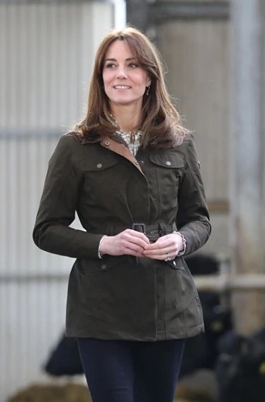 KATE WILLIAM LOOK VERDE MATCHY MATCHY IRLANDA IG
