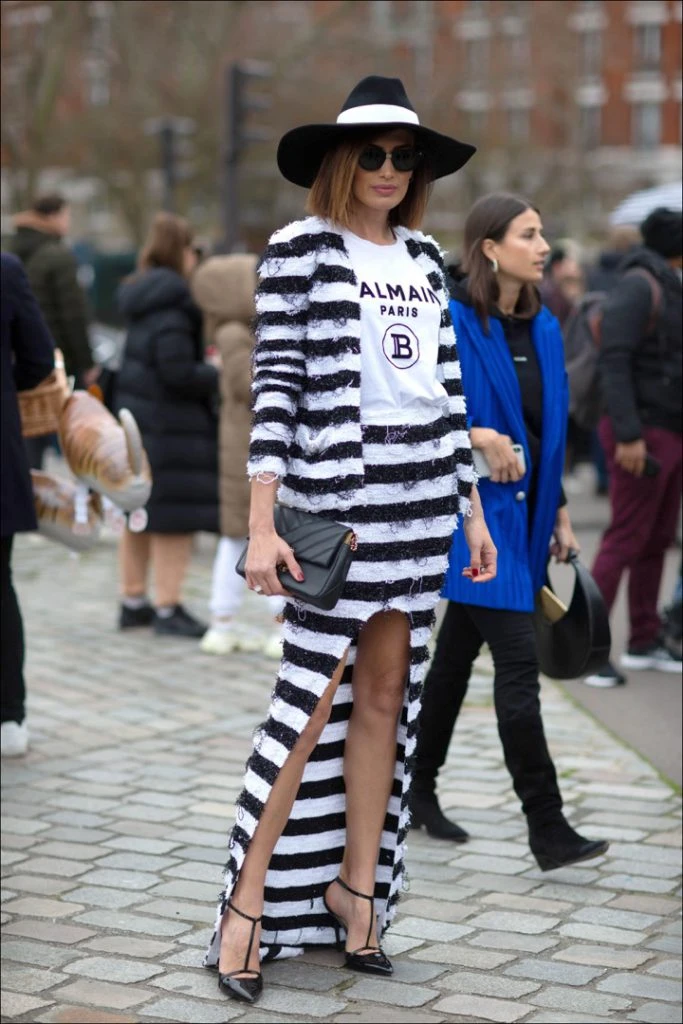Nieves Alvarez. Street style en el desfile de Balmain.