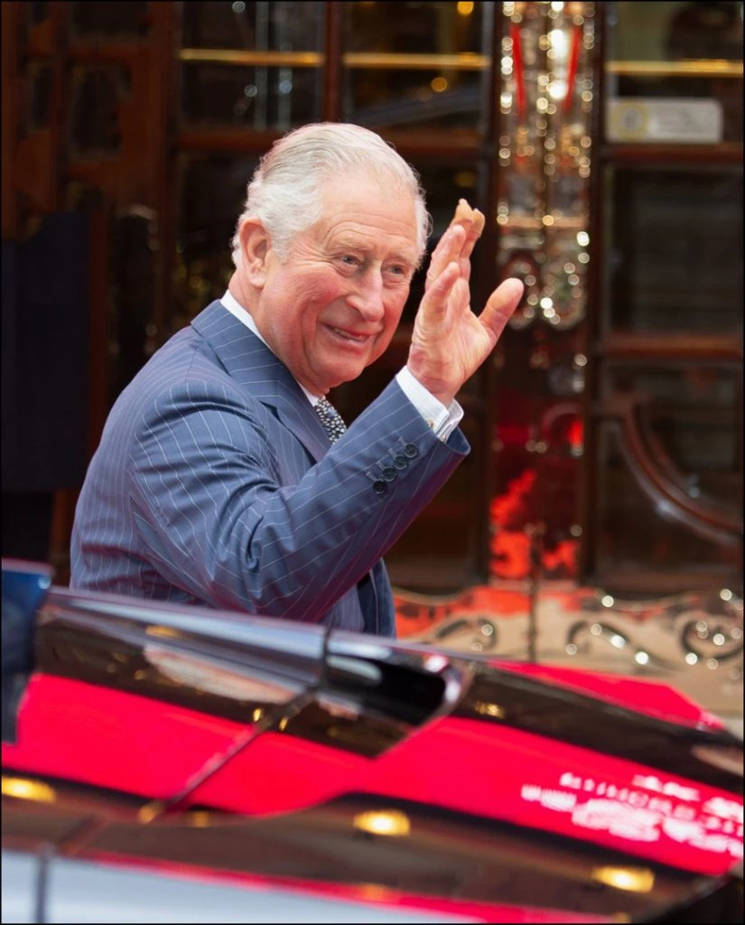 PRINCIPE CARLOS CON CORONAVIRUS