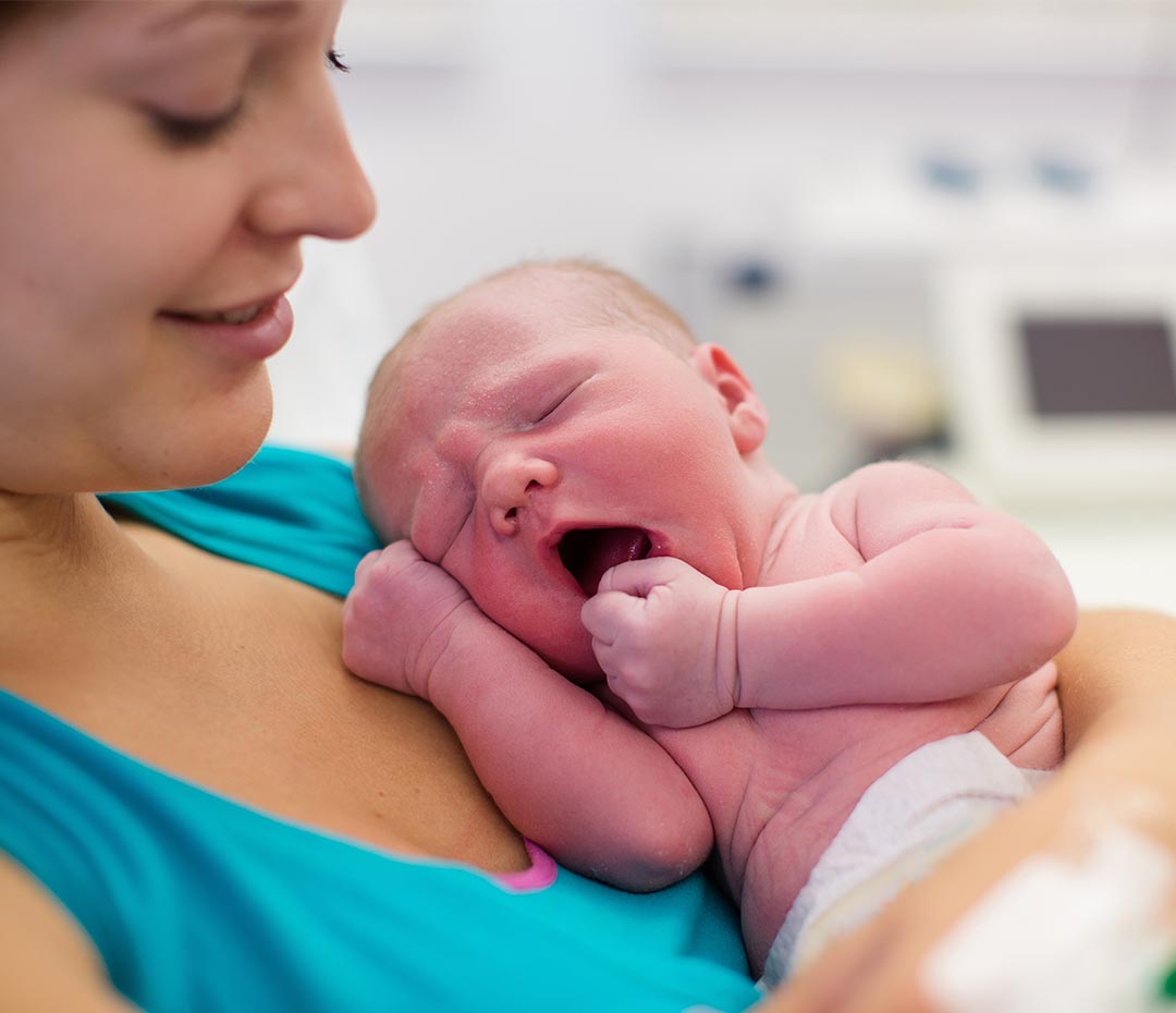 Cómo se manejan los embarazos, los partos y la lactancia en tiempos de Coronavirus