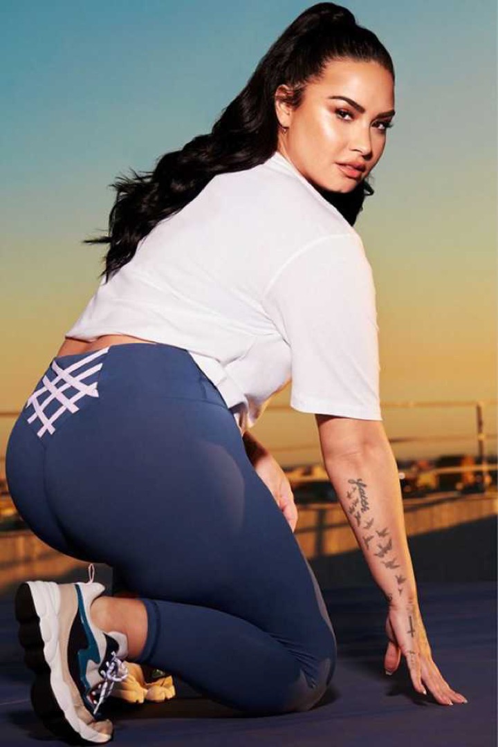 Demi Lovato lanzó una colección de ropa deportiva (y le da pelea al  coronavirus) – Revista Para Ti