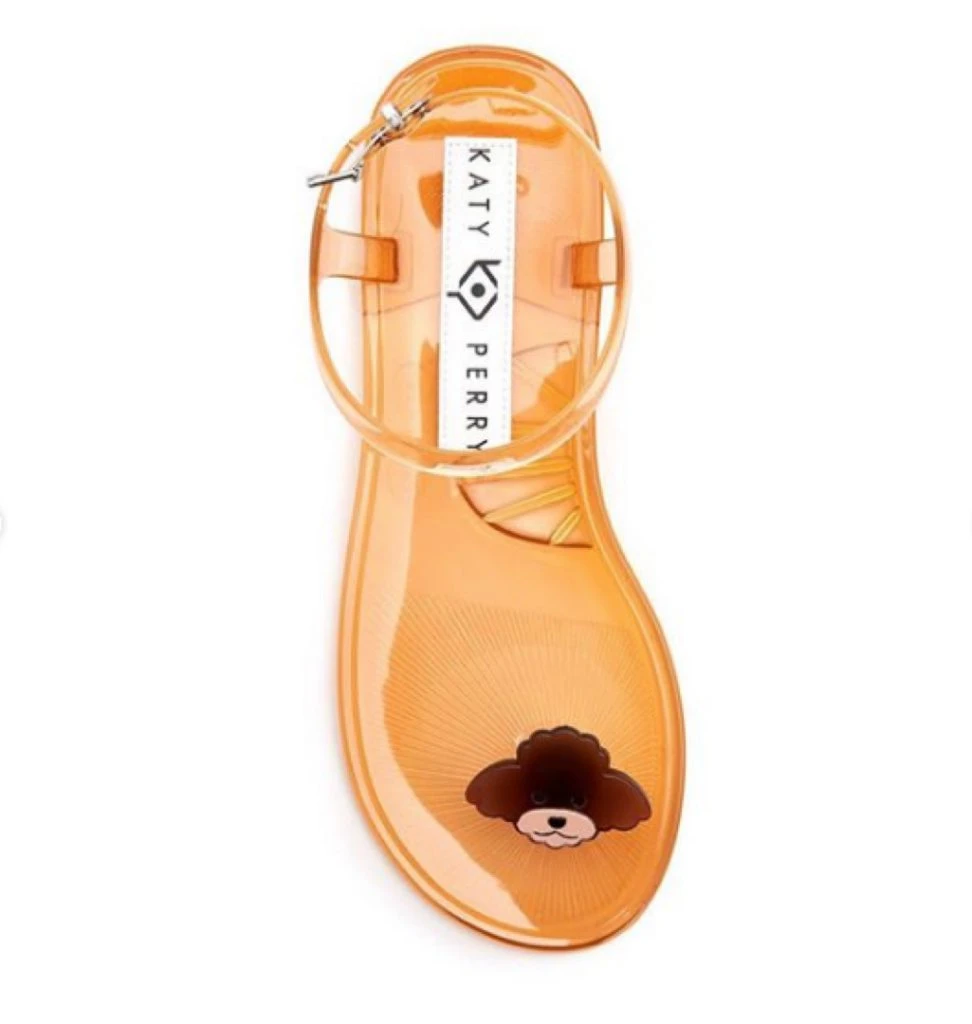 KATY PERRY DONA ZAPATOS Y CARTERAS CORONAVIRUS