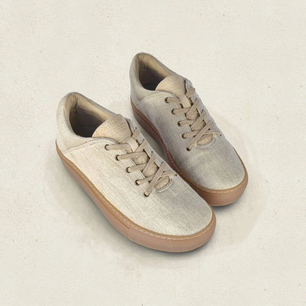 Indianes. Zapatillas hechas con fibra de banana