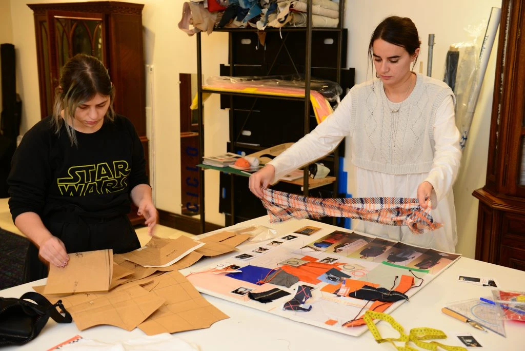 Ciclo. Amigas emprendedoras