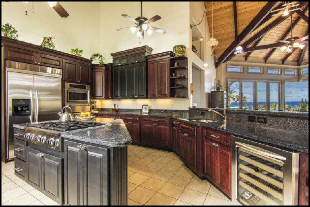 La mansión en Hawaii del músico Carlos Santana por dentro Para Ti