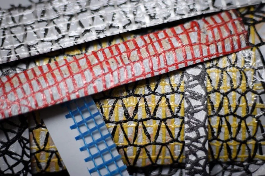 Amigas emprendedoras.Carro, efectos portantes