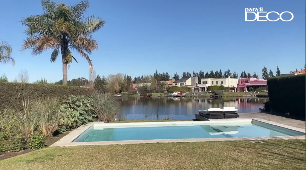Video deco una casa con vista a la laguna, por dentro y hacia afuera