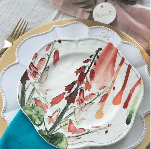 Emily en París (¡y en casa!): cómo decorar una mesa al estilo de la serie éxito de Netflix