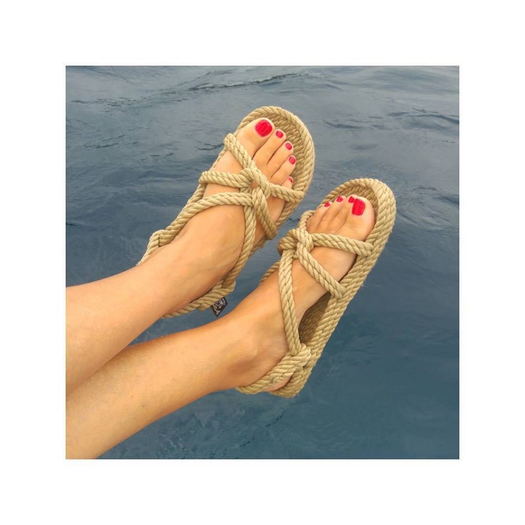 Estas son las sandalias del verano 2021 (que ya triunfaron del otro lado del las vas a Estas son las sandalias del verano 2021 (que ya triunfaron del otro lado del las vas a