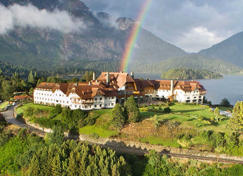 HOTEL LLAO LLAO