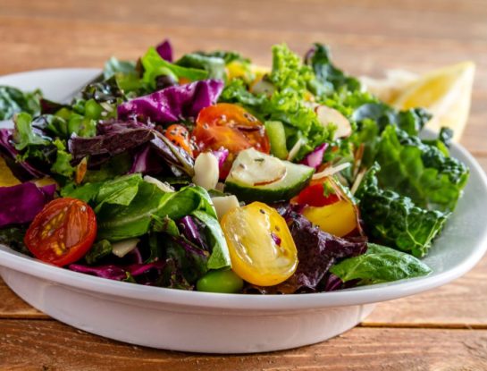 3 ensaladas frescas y súper originales del doctor Cormillot para los días de calor