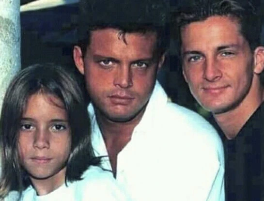 Luis Miguel cumple 52 años: así es la relación con sus hermanos, Alejandro y Sergio Basteri